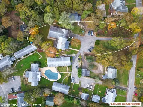 11 Macs Lane Vineyard Haven MA 02568