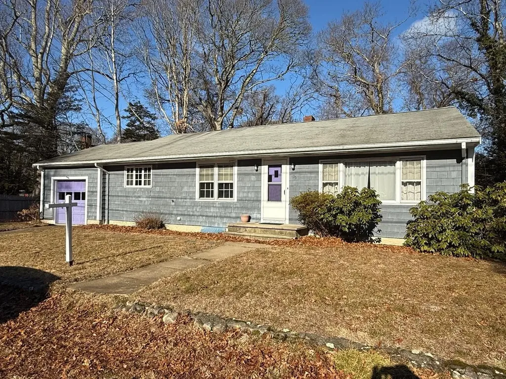 95 Tashmoo Avenue Vineyard Haven MA 02568