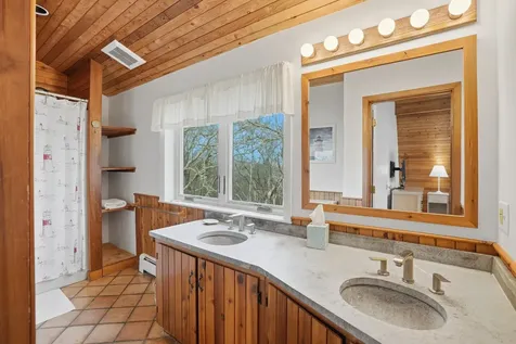 43 North Slope Lane Chilmark MA 02535