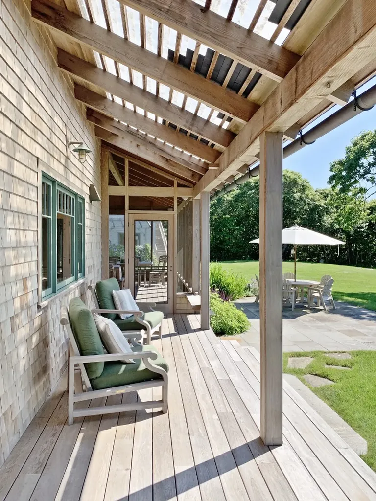 44 Forest Road West Tisbury MA 02575