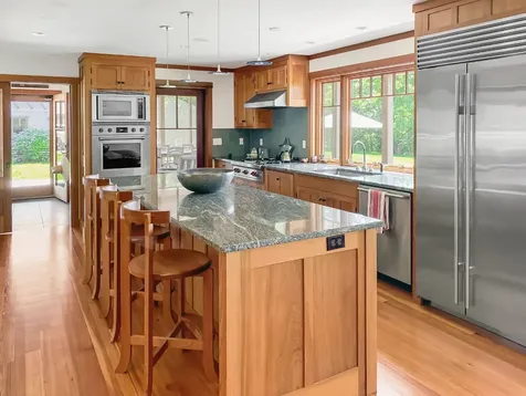 44 Forest Road West Tisbury MA 02575