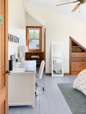 44 Forest Road West Tisbury MA 02575