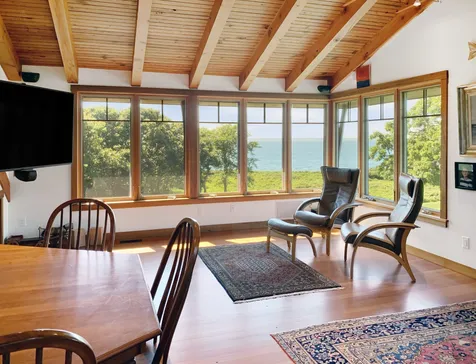 44 Forest Road West Tisbury MA 02575