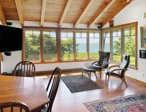 44 Forest Road West Tisbury MA 02575