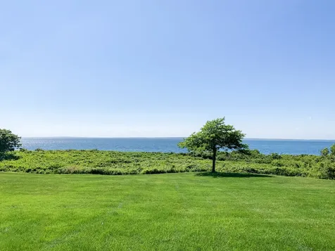 44 Forest Road West Tisbury MA 02575