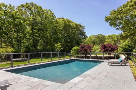 44 Forest Road West Tisbury MA 02575