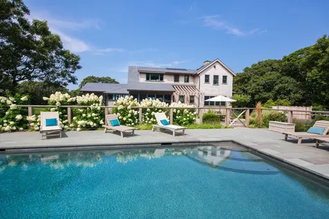 44 Forest Road West Tisbury MA 02575