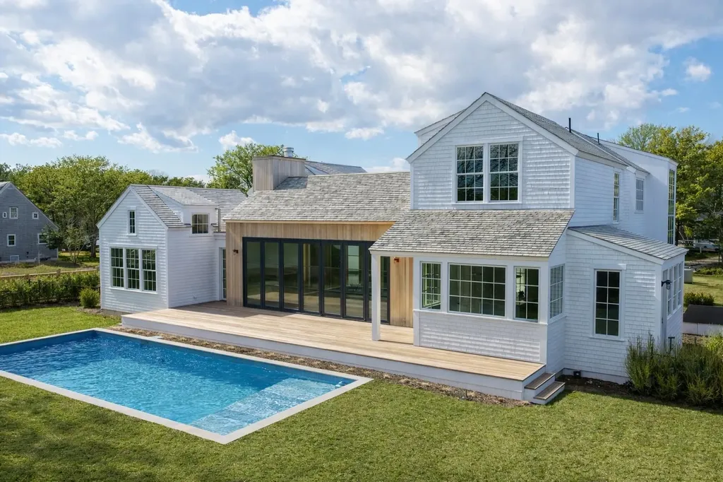 2 Lexington Avenue Edgartown MA 02539