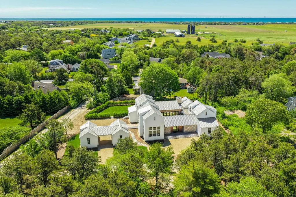 2 Lexington Avenue Edgartown MA 02539