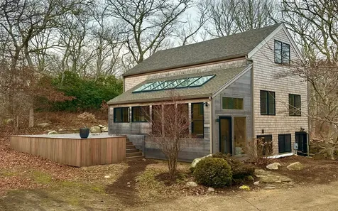 2 Great Rock Road Oak Bluffs MA 02557