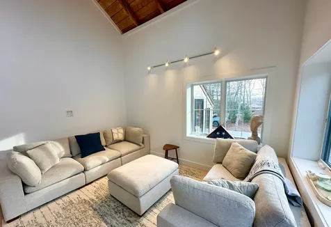 2 Great Rock Road Oak Bluffs MA 02557