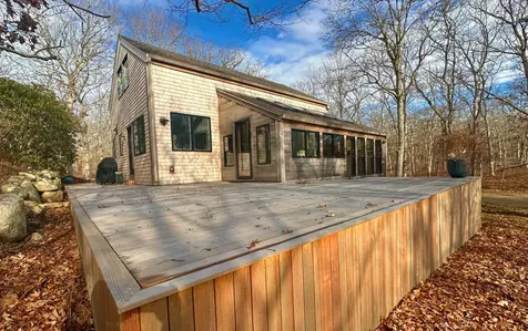 2 Great Rock Road Oak Bluffs MA 02557