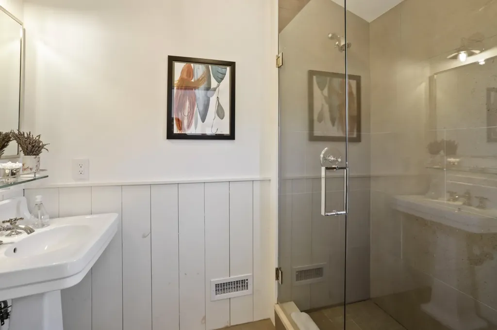 9 Ridge Hill Road Chilmark MA 02535
