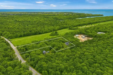 114 Meetinghouse Way Edgartown MA 02539