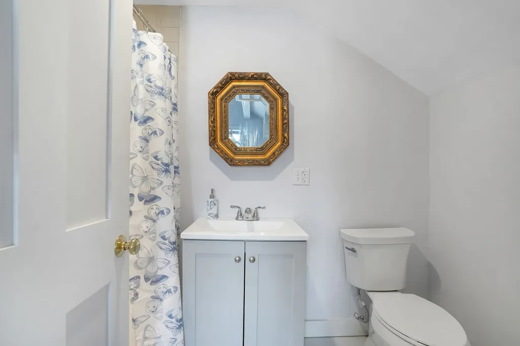 32 Norton Orchard Road Edgartown MA 02539