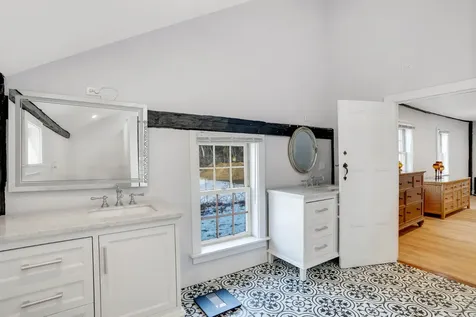 32 Norton Orchard Road Edgartown MA 02539