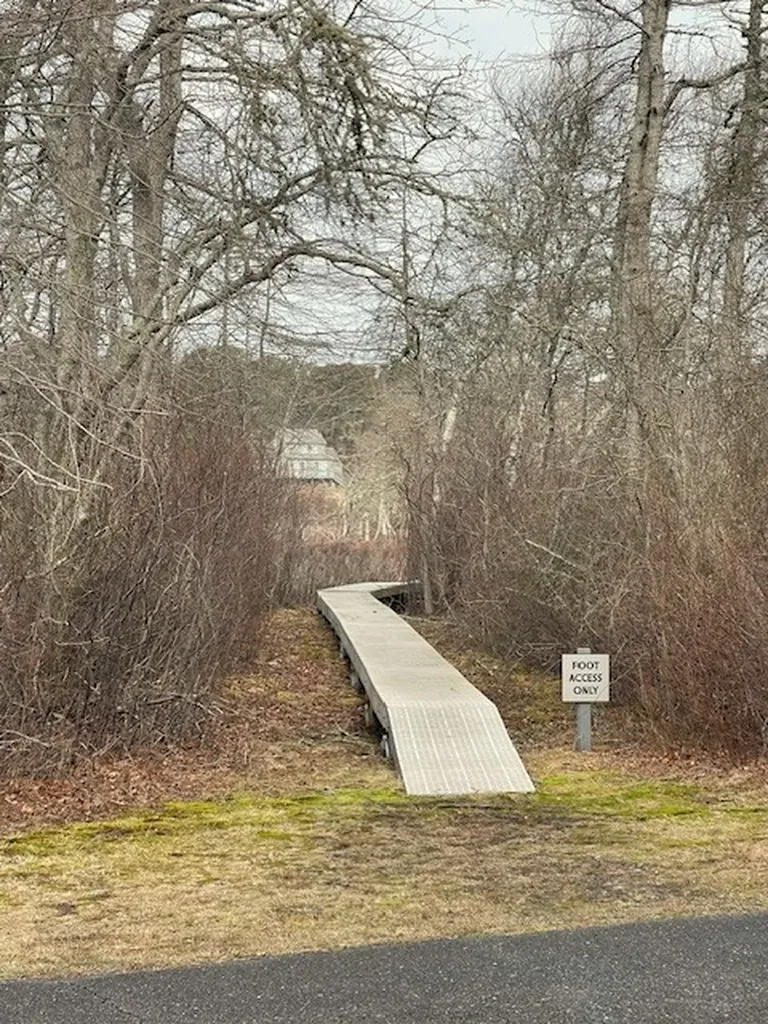 6 Stone Pound Way Oak Bluffs MA 02557