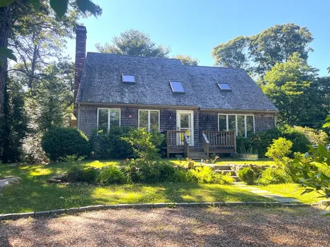 6 Stone Pound Way Oak Bluffs MA 02557