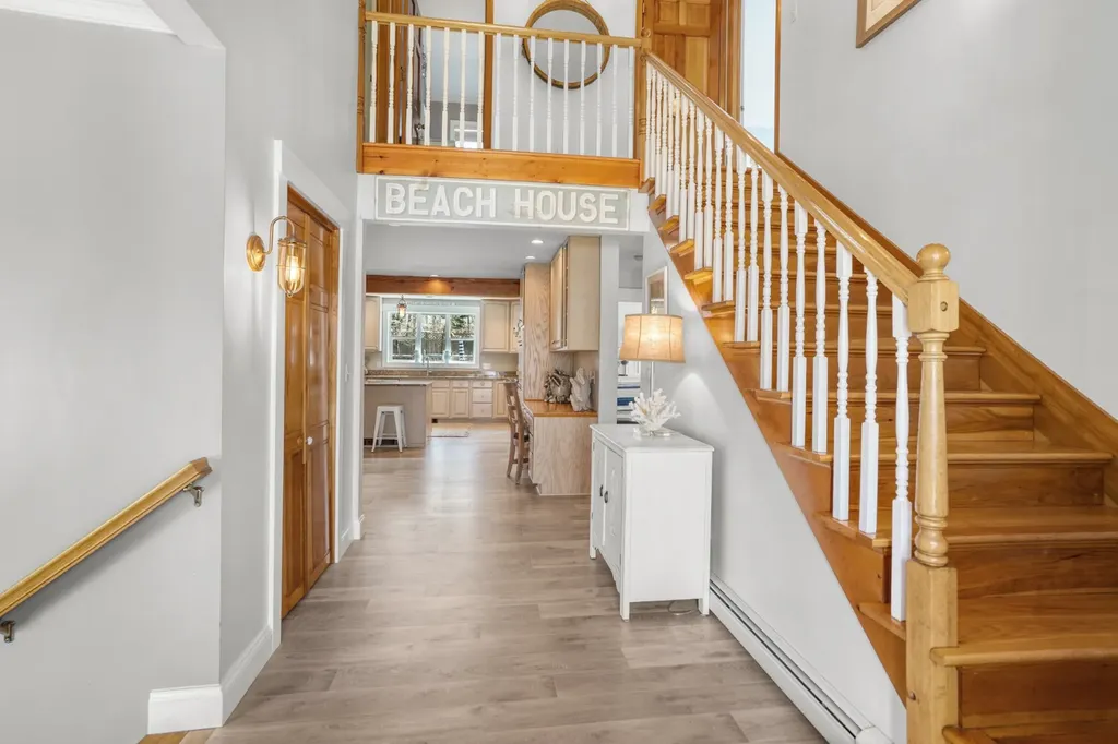 15 Twenty First Street North Edgartown MA 02539