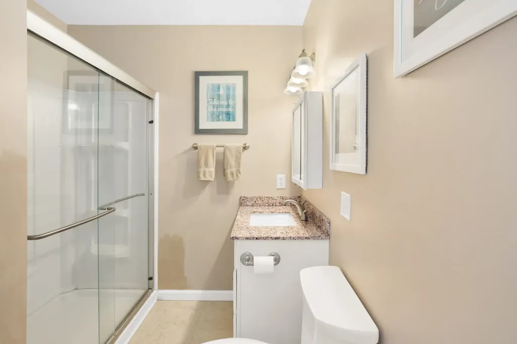 15 Twenty First Street North Edgartown MA 02539