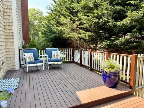 15 Twenty First Street North Edgartown MA 02539