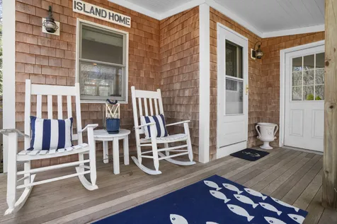 15 Twenty First Street North Edgartown MA 02539