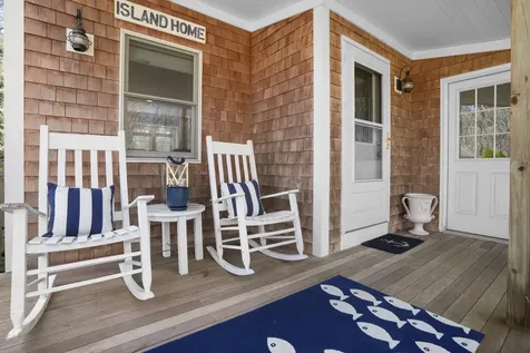 15 Twenty First Street North Edgartown MA 02539