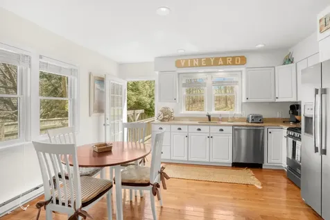15 Twenty First Street North Edgartown MA 02539