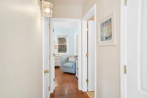 15 Twenty First Street North Edgartown MA 02539