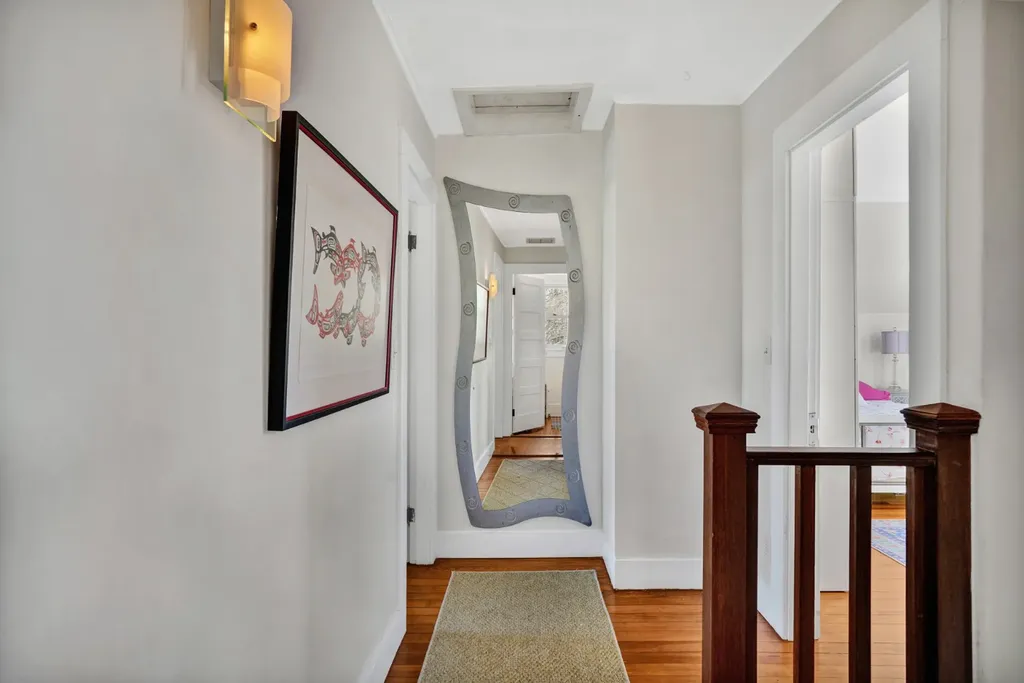 51 Summer Street Vineyard Haven MA 02568