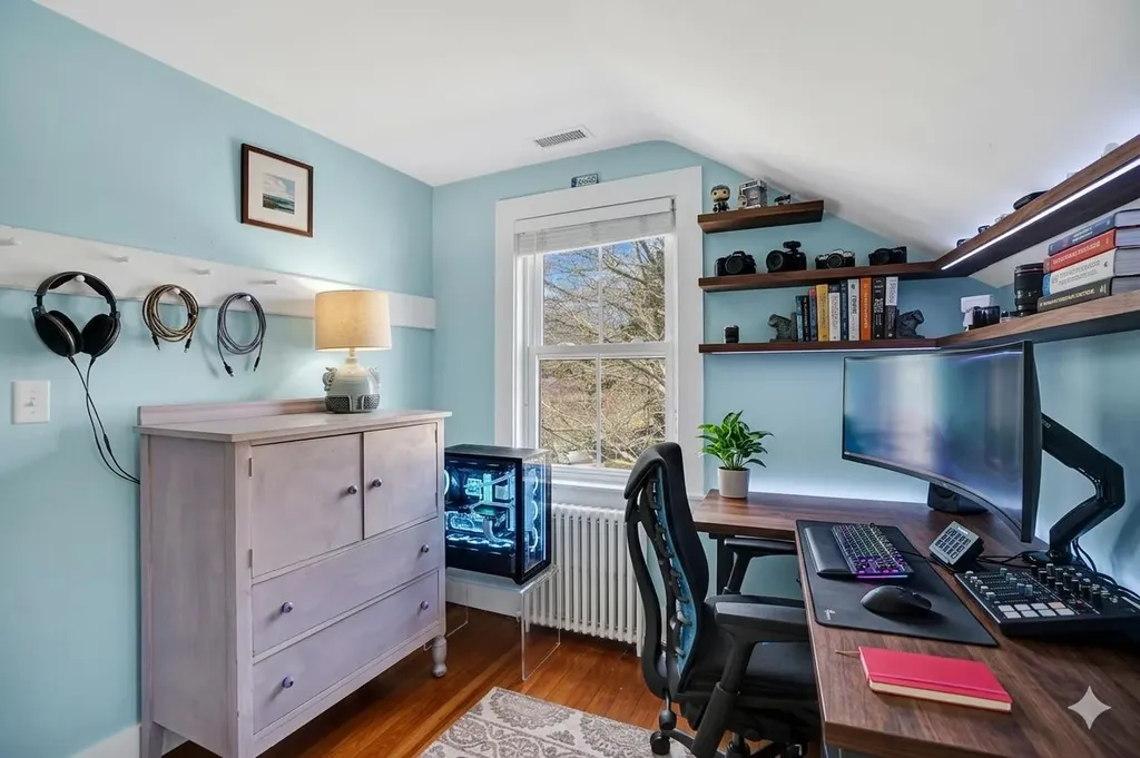 51 Summer Street Vineyard Haven MA 02568