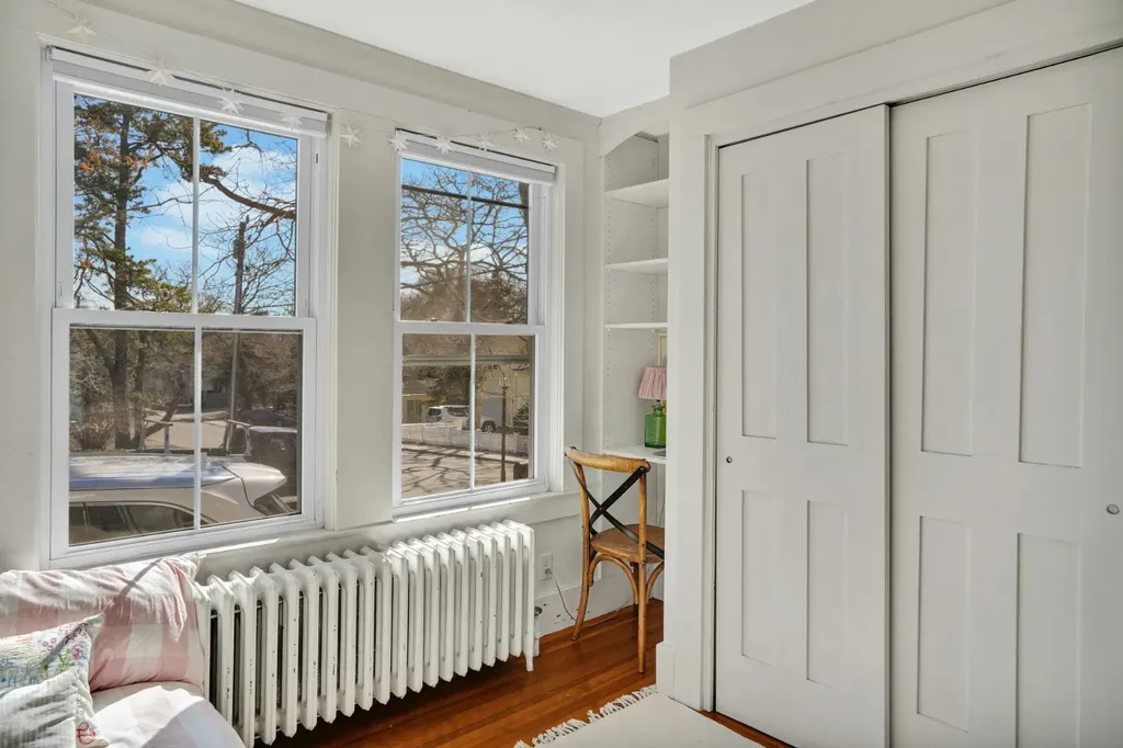 51 Summer Street Vineyard Haven MA 02568