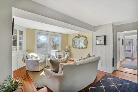51 Summer Street Vineyard Haven MA 02568