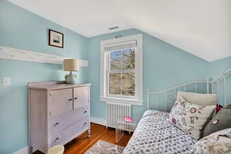 51 Summer Street Vineyard Haven MA 02568