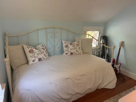 51 Summer Street Vineyard Haven MA 02568