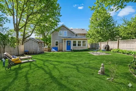 51 Summer Street Vineyard Haven MA 02568