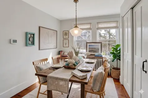 51 Summer Street Vineyard Haven MA 02568