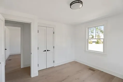 10 Winthrop Avenue Oak Bluffs MA 02557