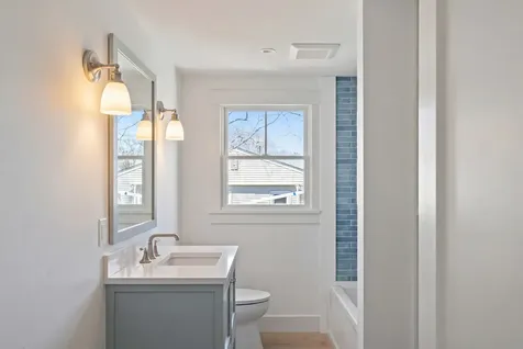 10 Winthrop Avenue Oak Bluffs MA 02557