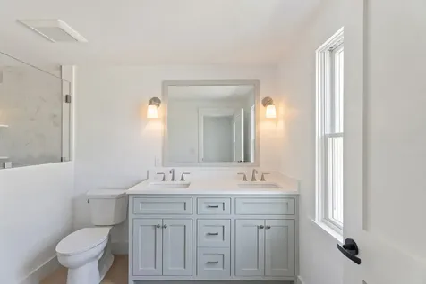 10 Winthrop Avenue Oak Bluffs MA 02557