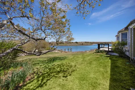 17 Chockers Lane Chilmark MA 02535