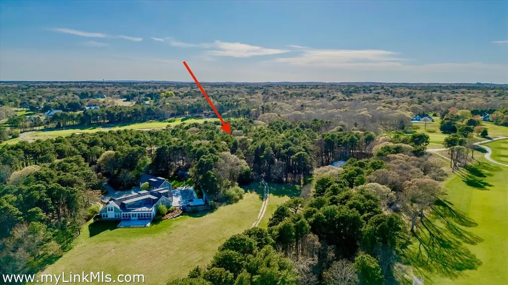 98 Farm Neck Way Oak Bluffs MA 02575