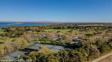 98 Farm Neck Way Oak Bluffs MA 02575