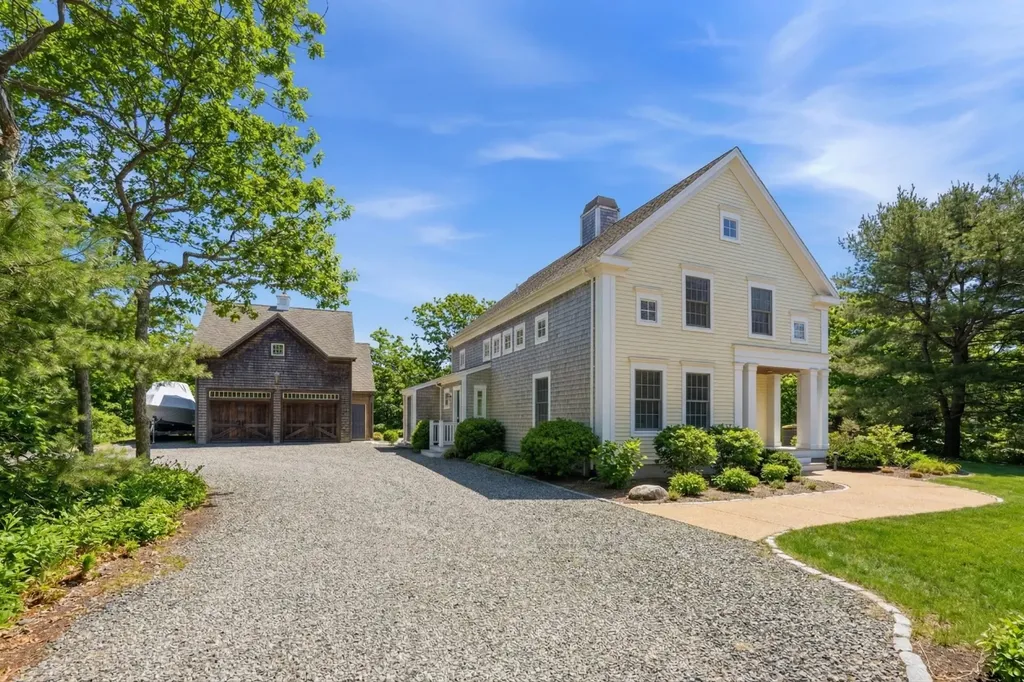25 Bold Meadow Road Edgartown MA 02539