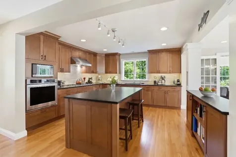 25 Bold Meadow Road Edgartown MA 02539