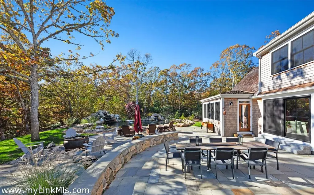 27 Clambelly Road Chilmark MA 02535