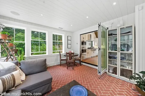 27 Clambelly Road Chilmark MA 02535