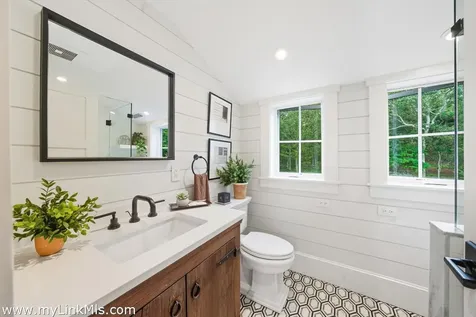 27 Clambelly Road Chilmark MA 02535