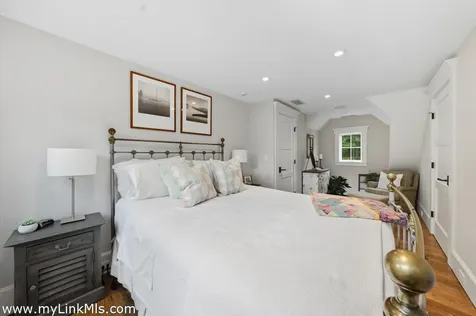 27 Clambelly Road Chilmark MA 02535