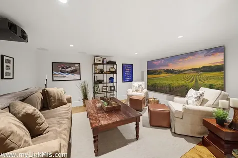 27 Clambelly Road Chilmark MA 02535